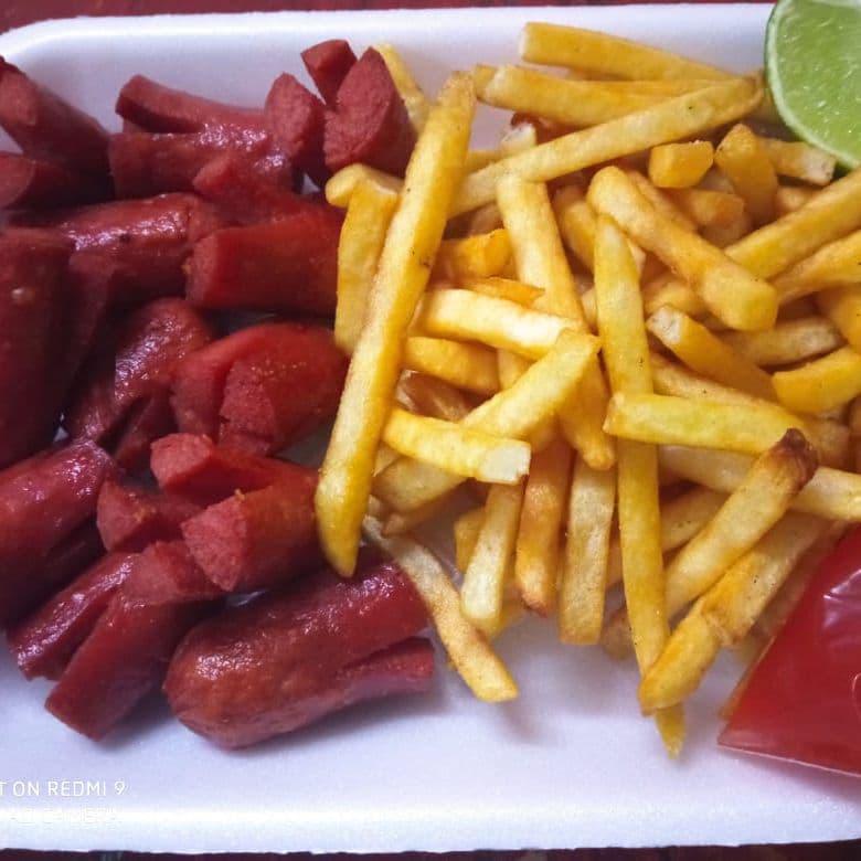 Salchipapas
