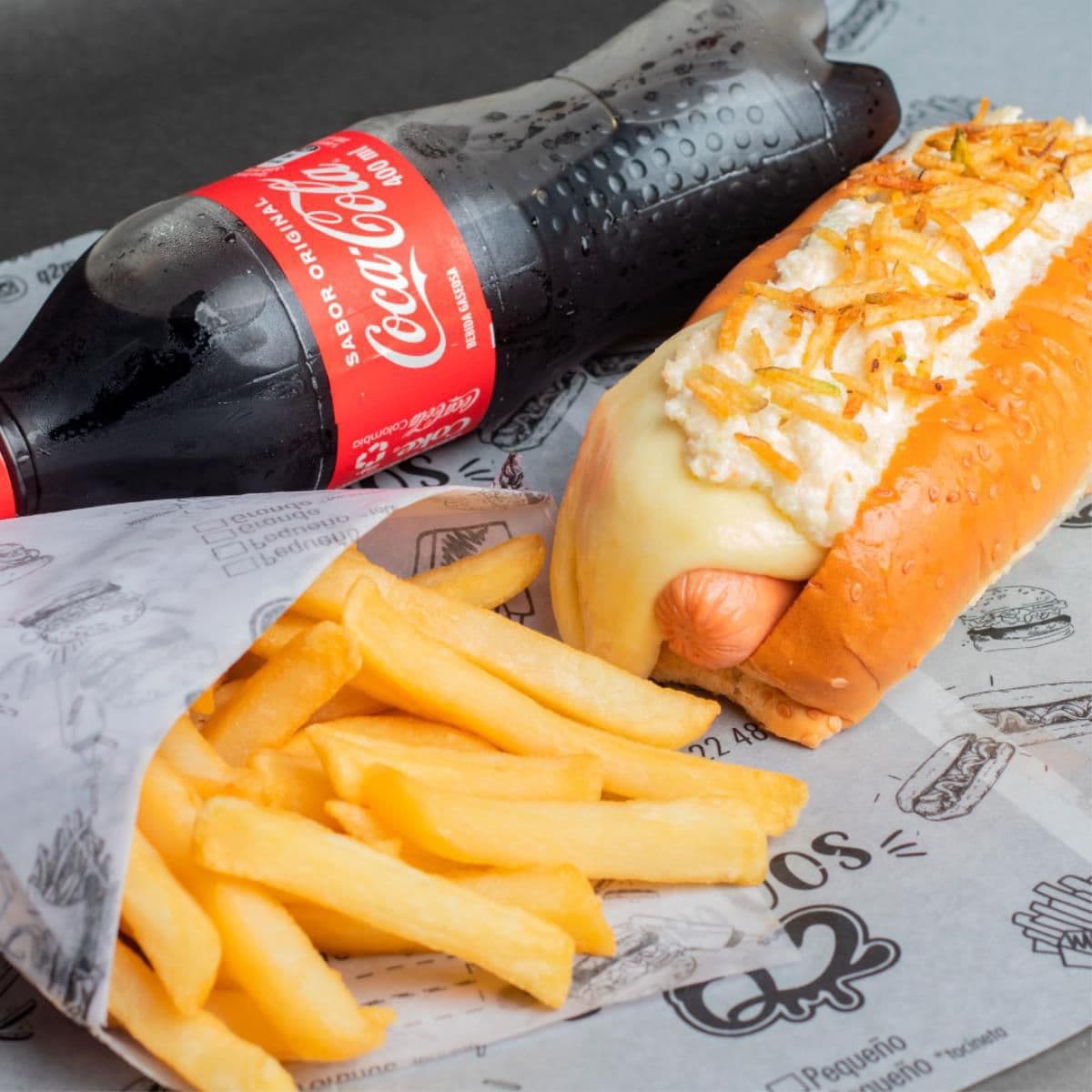 2 Super Perros POLLO+2 Francesas