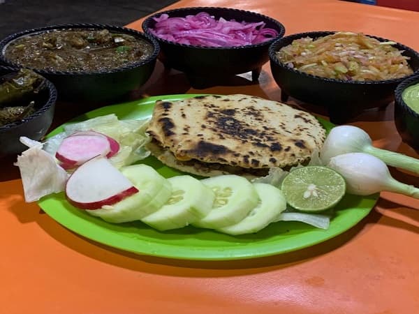 TACOS Y PAPAS ROGER