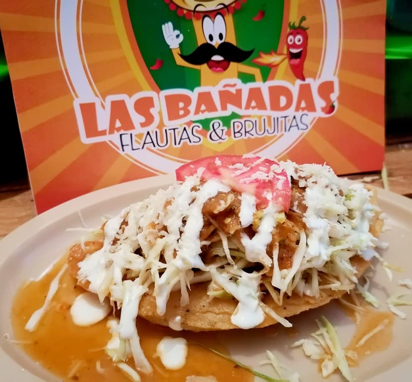 Las Bañadas Flautas & Brujitas
