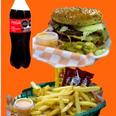 COMBO 9: 1 HAMBURGUESA DOBLE, PAPAS Y REFRESCO