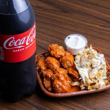 Boneless + Papas Gratinadas + Coca 2 Litros