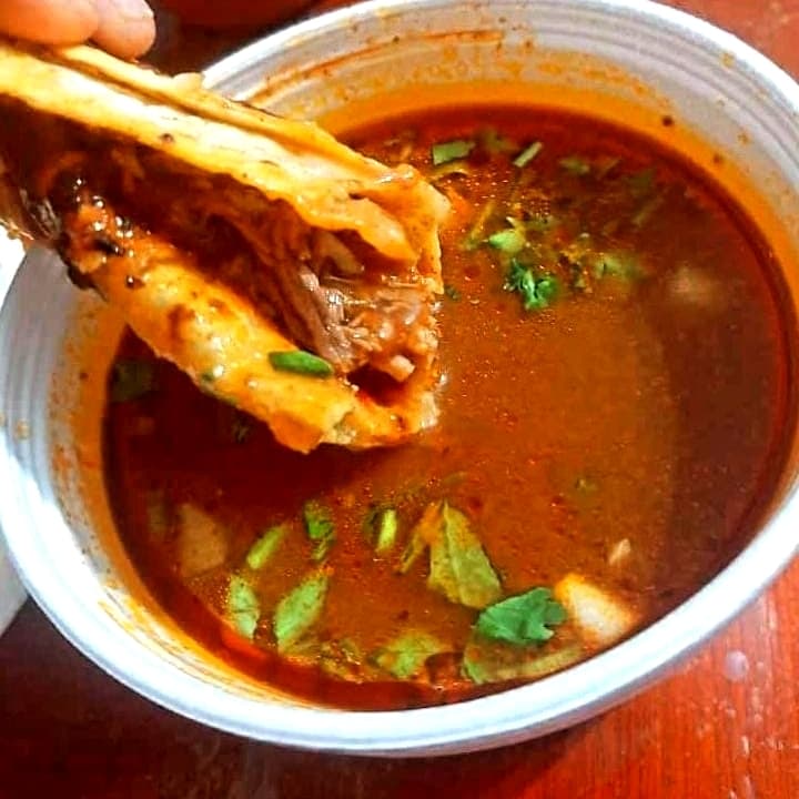Consomé con Carne