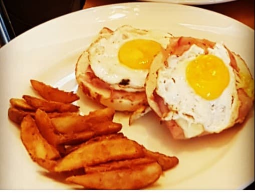 Bagel con papas fritas
