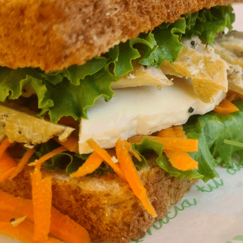 Sándwich de Pollo a la Plancha con Panela