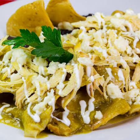 Chilaquiles Verdes Con Pollo
