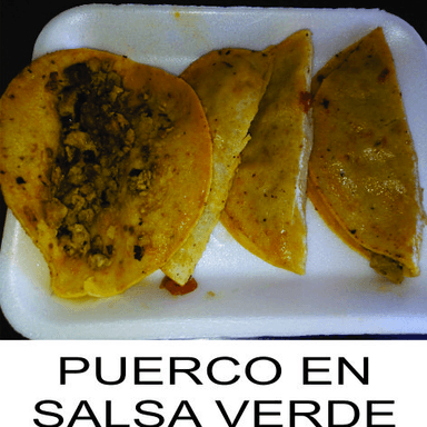 Taco de Puerco en Salsa Verde *