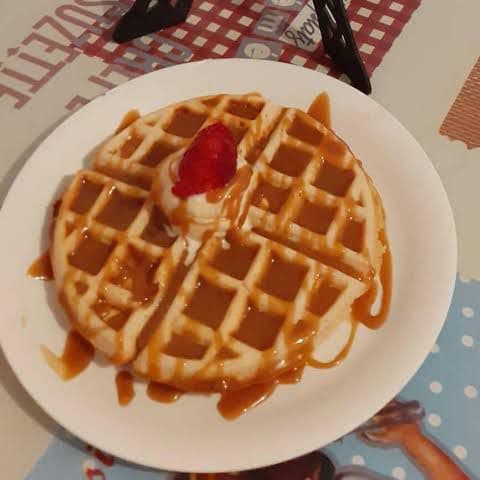 Waffles con Cajeta