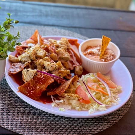 Chilaquiles con Pollo