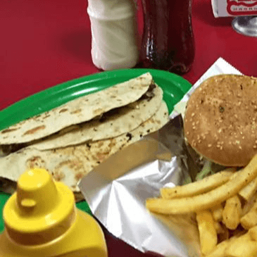 Quesadilla de Harina con Bistec