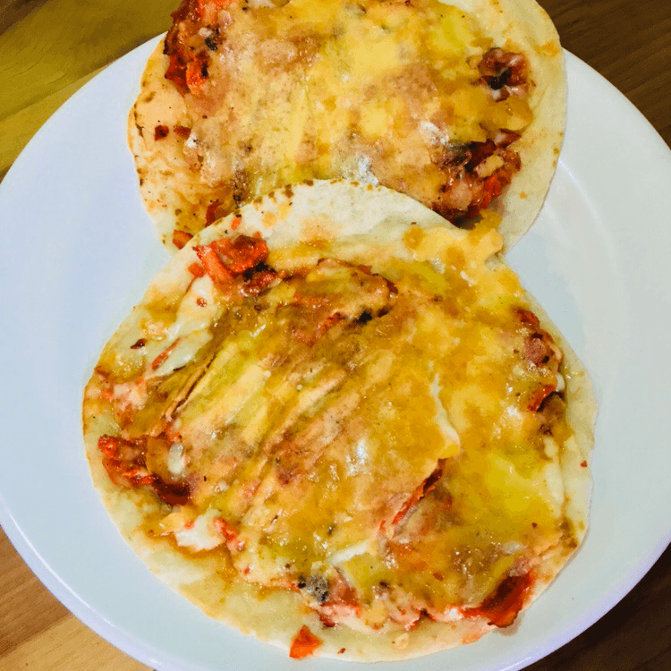 Taco de Pastor con Queso