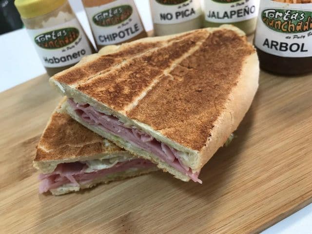 Torta de Jamón con Queso
