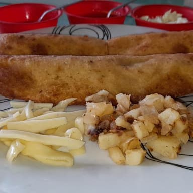 Empanadota de Papa con Queso