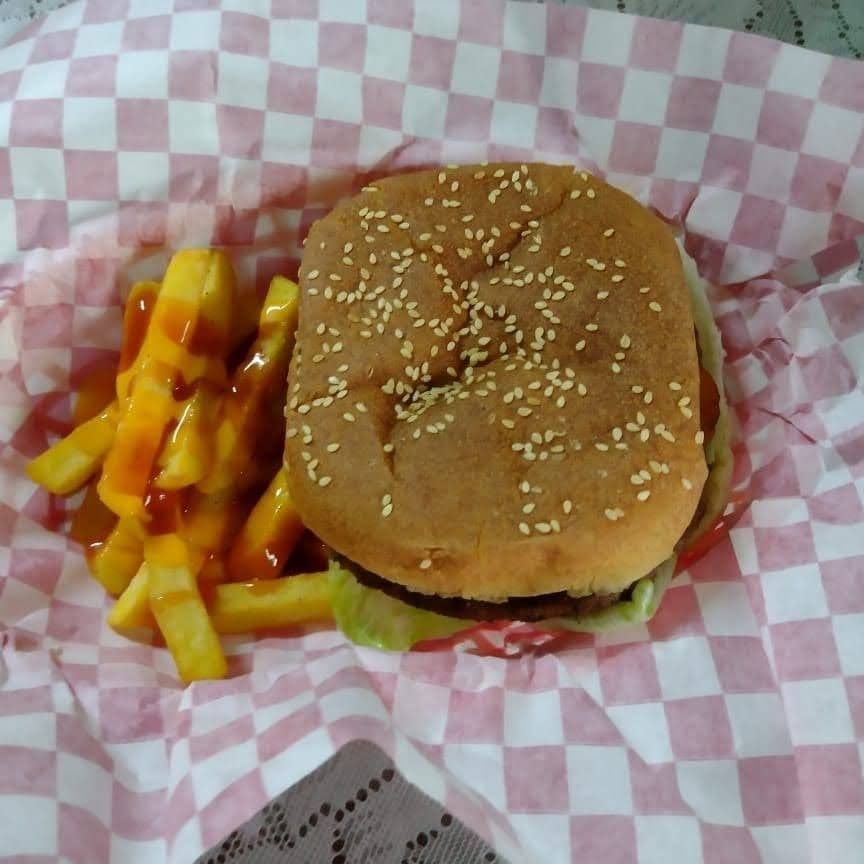 Hamburguesa Sirloin Sencilla y Papas