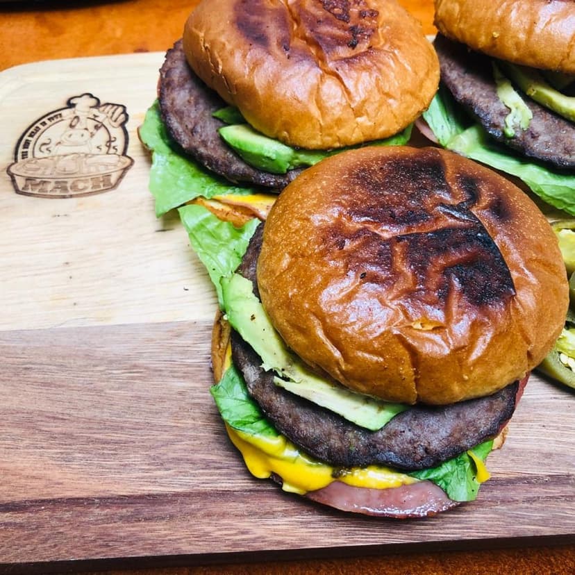 Mach Hamburguesas & Mas