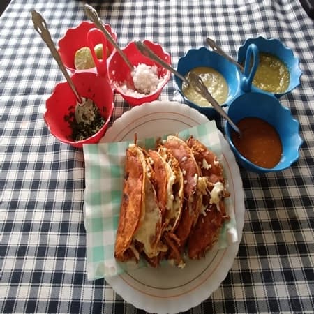 Tacka  Dorada Con Queso