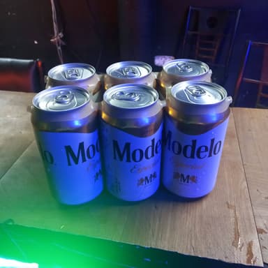 six modelo especial