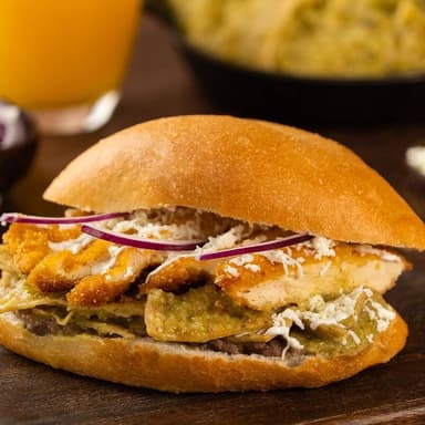 Torta Chica de Chilaquiles