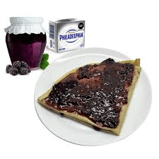 CREPA DE QUESO PHILADELPHIA CON ZARZAMORA