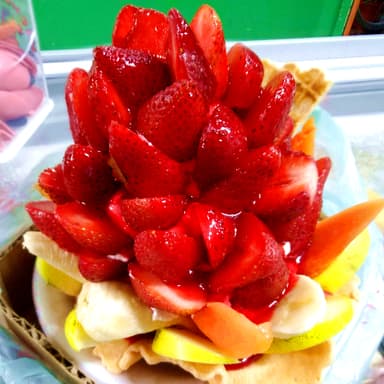 Canasta de Helado con Fruta