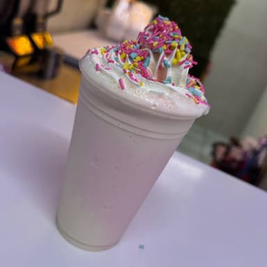 Malteada Unicornio