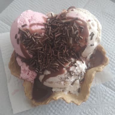 Helado Especial en Vaso Cazuela