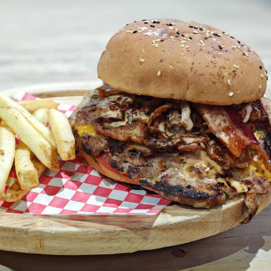 Smoked Cheese Burger