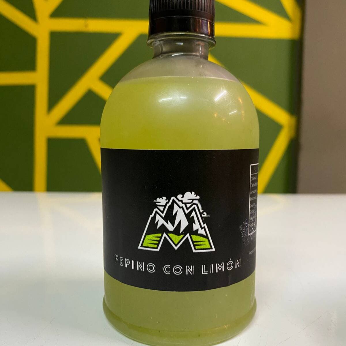 Agua de Pepino con Limón