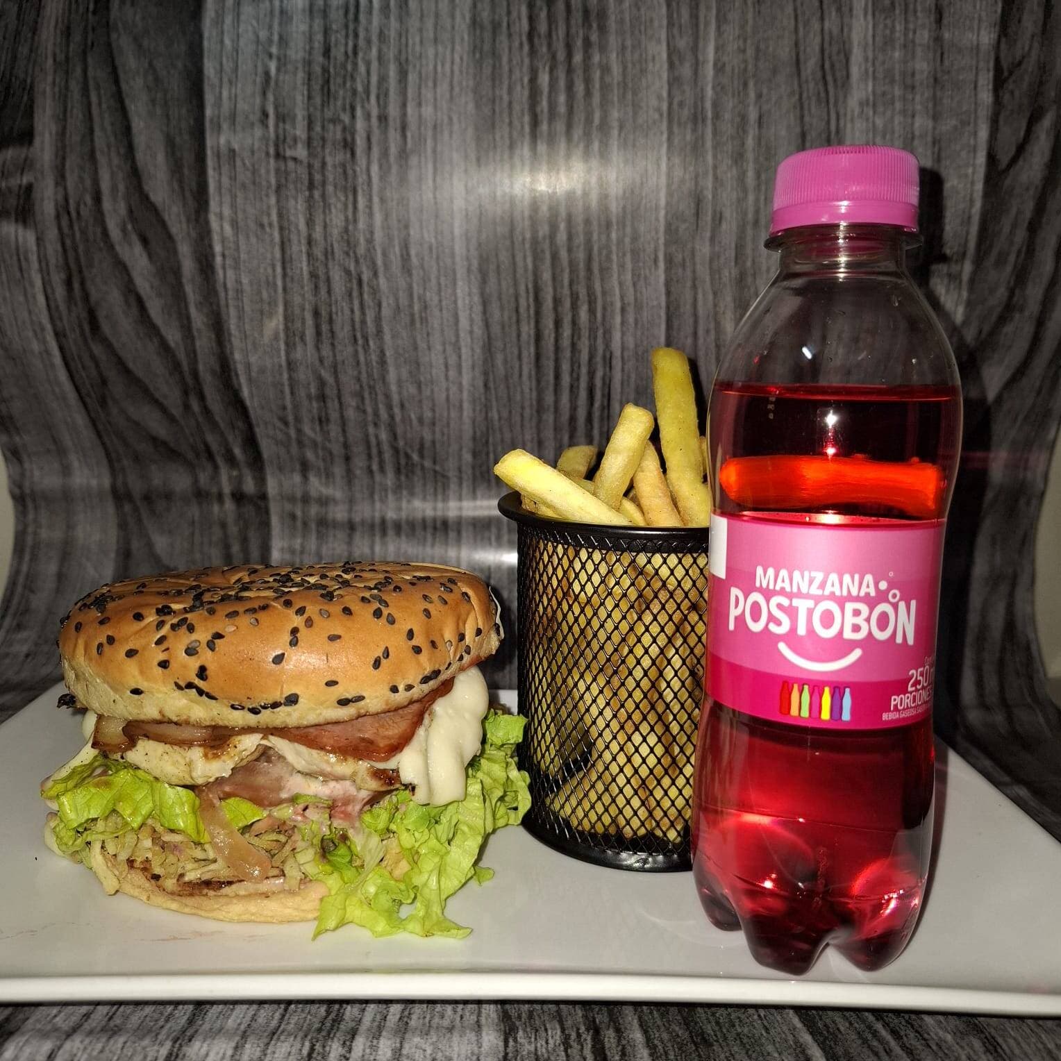 Clasica De Pollo + Papas + Gaseosa