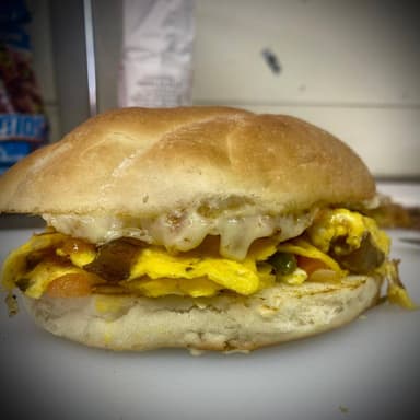 EGGSOTICA DE CHICHARRON RAMOS
