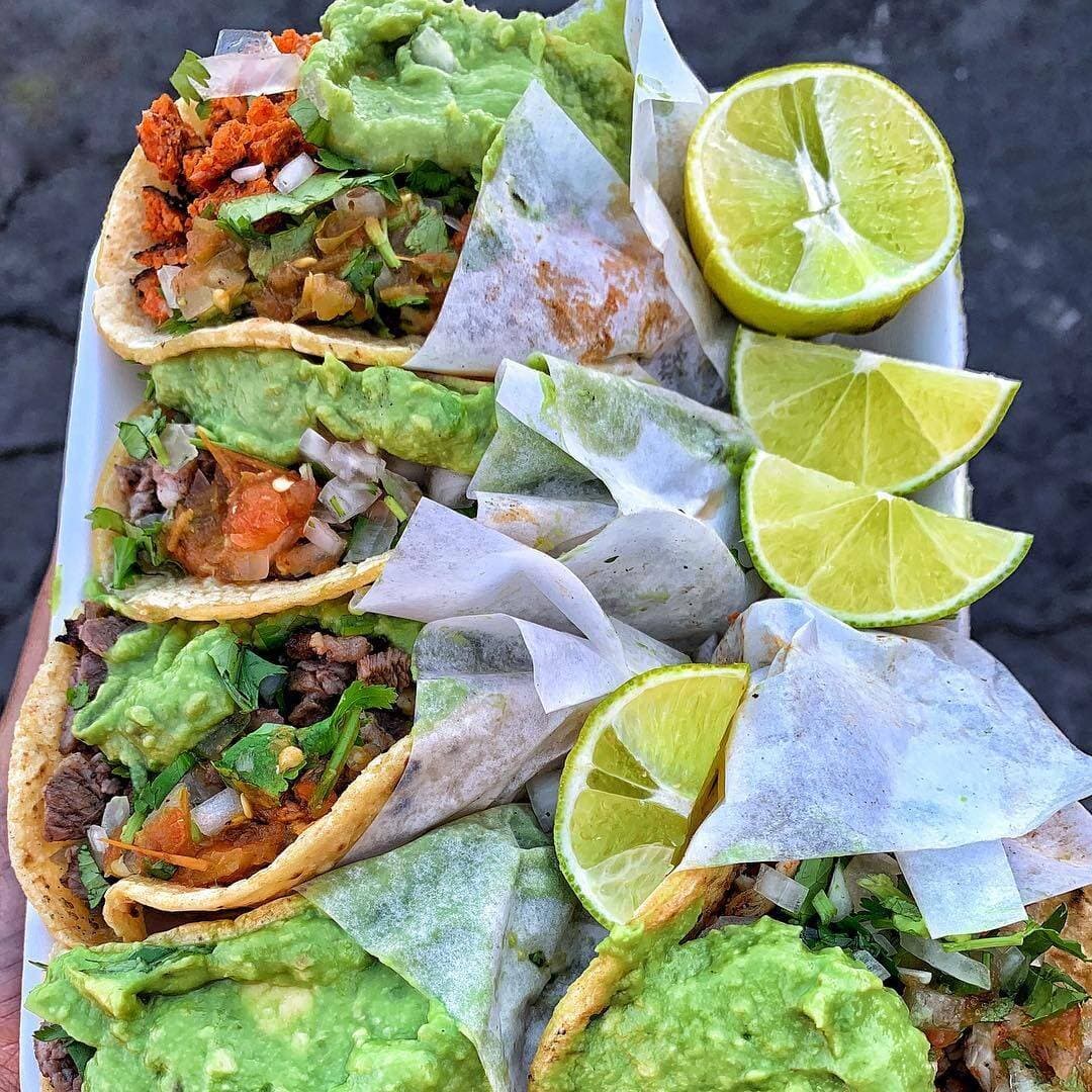 Orden de 5 Tacos de Costilla Enchilada