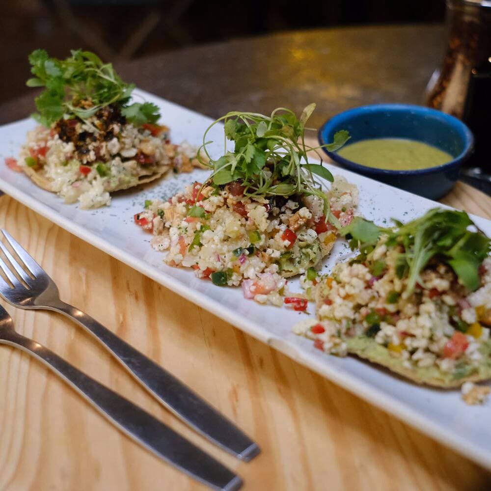 Tostadas de Ceviche de Coliflor