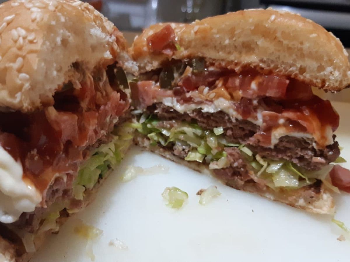 Everardo's Burger