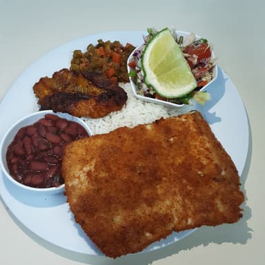 Casado con Filete de Pescado.