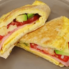 OMELETE EN TORTILLA DE HARINA