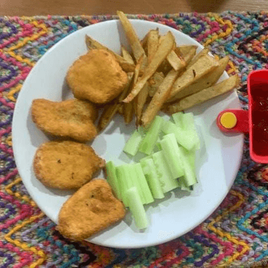 Nuguets con Papas a la Francesa