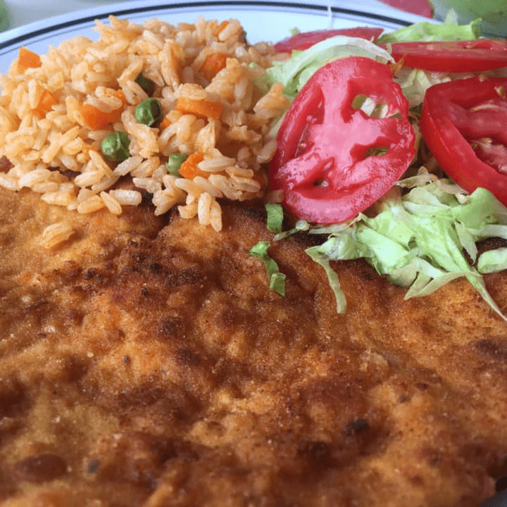 Milanesa de Pollo Empanizada