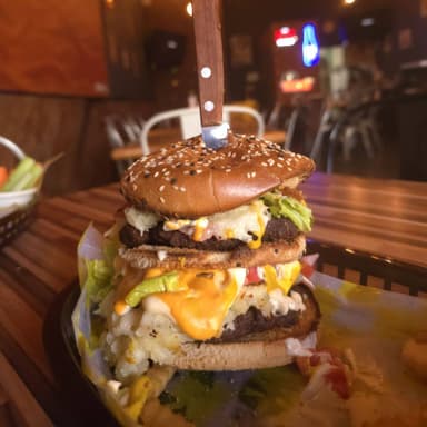 Hamburguesa El Gavilán