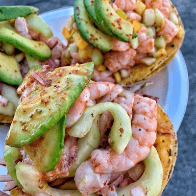Tostada de Camarón Cocido
