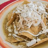 Chilaquiles Verdes con Pollo Deshebrado