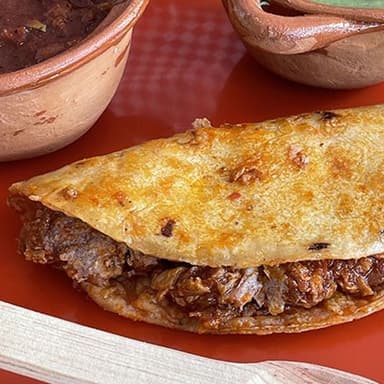 Taco de chicharrón prensado