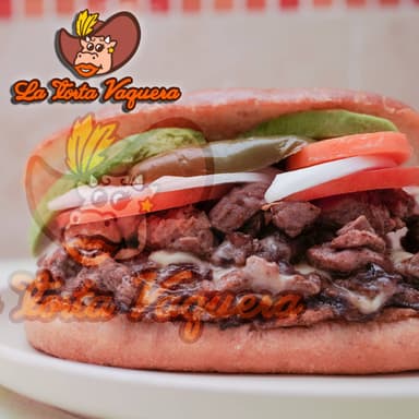 Torta de Arrachera con Queso