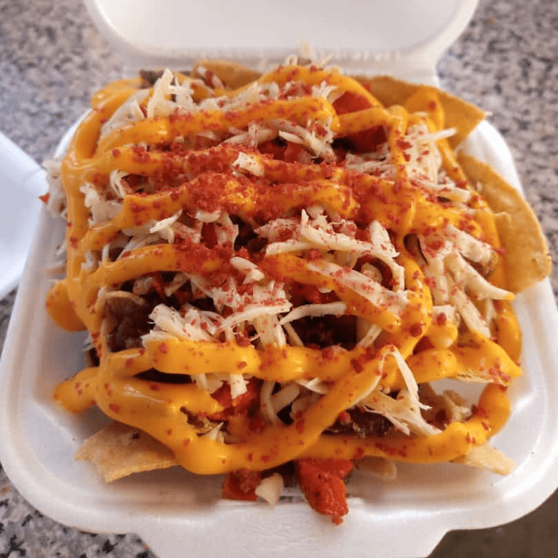 Nachos Con Carne Asada