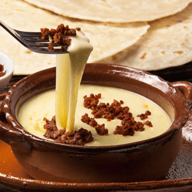 Queso Fundido Con Chorizo