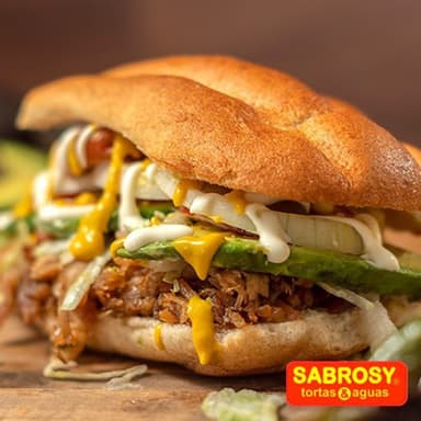 Torta Carnitas