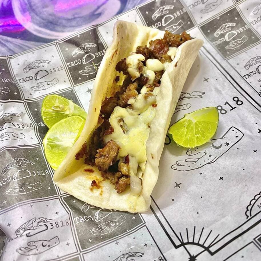 TACO DE ASADA CON QUESO (HARINA)