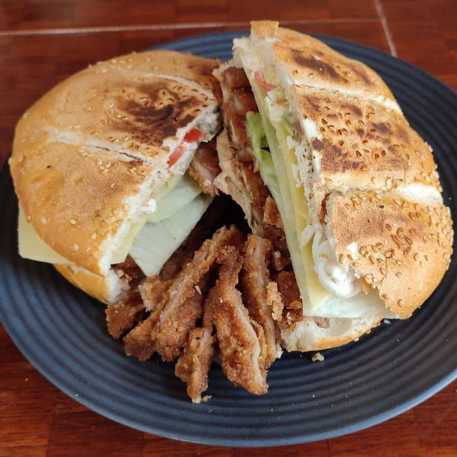 MILANESA DE POLLO C/QUESO PROMO $75
