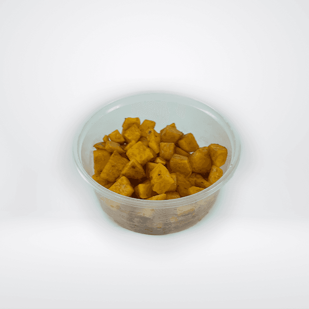 Dados de camote rostizados