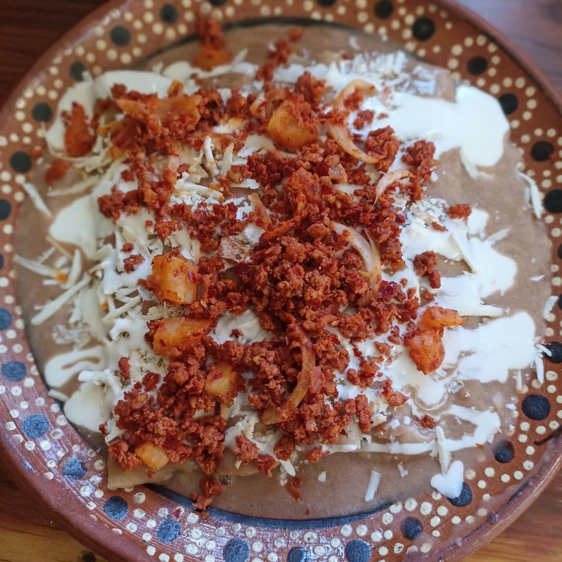 Enfrijoladas con Longaniza