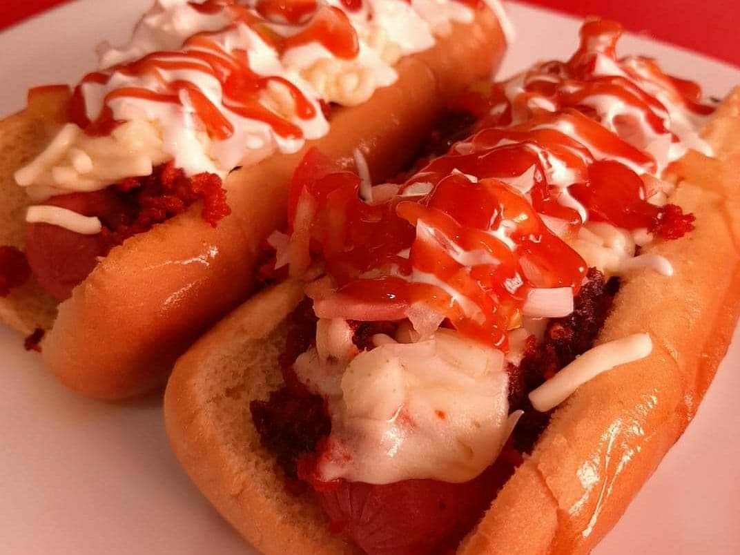 3 Hot Dog Choriqueso + 1 Refresco 400ml